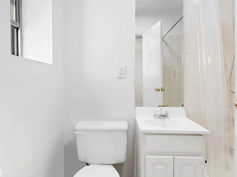 247 W 63rd St #6D — Photo 16