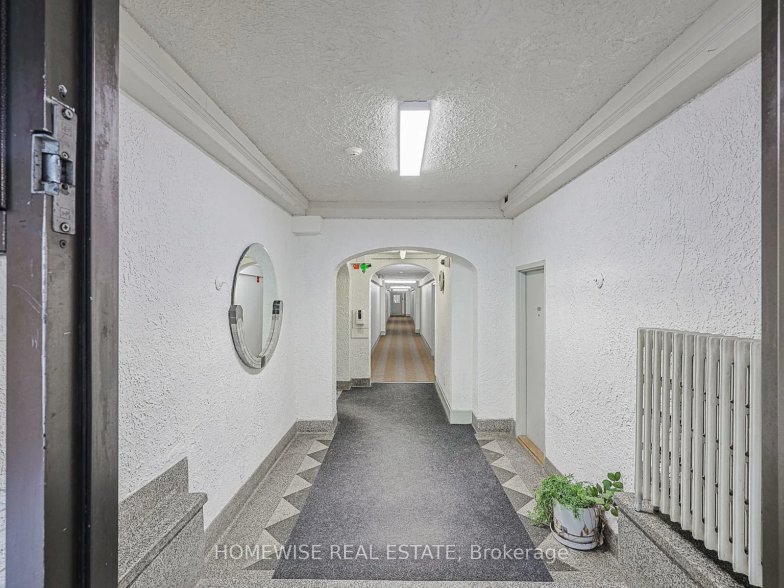 Studio, $1,638 — Photo 2