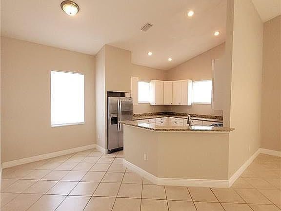 4th image of 6201 Candler Ter #4