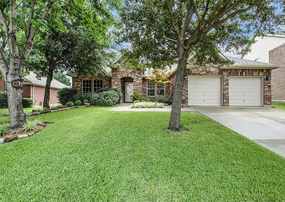 1st image of 3528 Mustang Dr