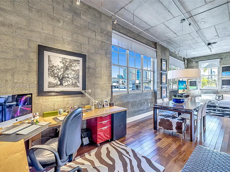 410 NW 1st Ave #206 — Photo 9