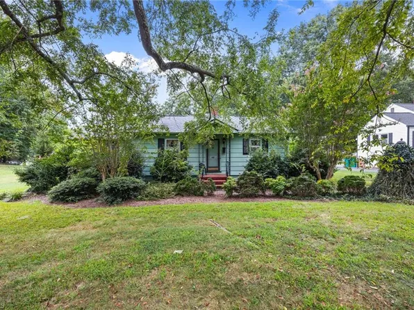 305 N Market St, Madison, NC 27025