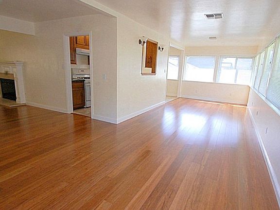 4th image of 117 Jefferson Dr