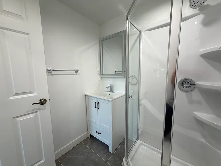 427 S Hidalgo Ave — Photo 4