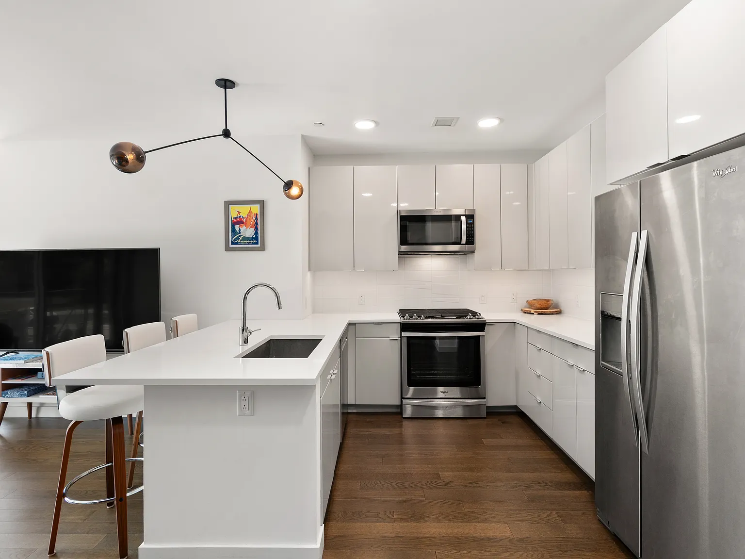 1 bed, 787 sqft, $3,500 — Photo 2