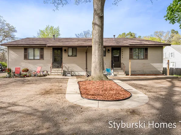 15223 Krueger St, Spring Lake, MI 49456