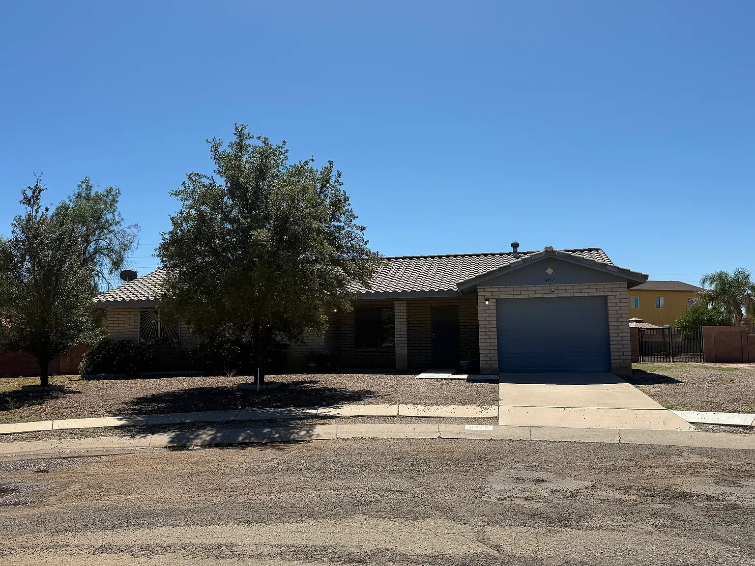 3 bed, 1448 sqft, $1,900 — Photo 1
