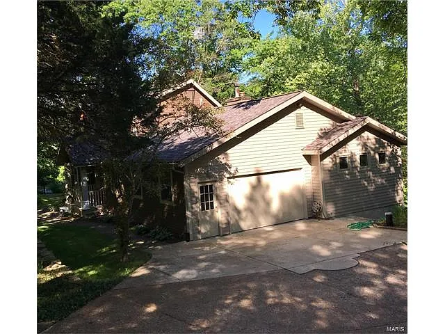 4633 Vixen Cir photo 1