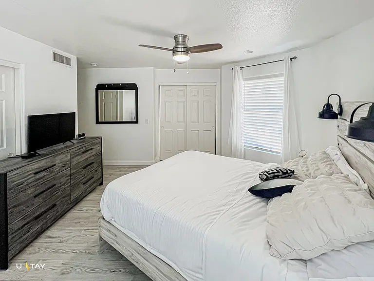 1505 N Center St #220 — Photo 14