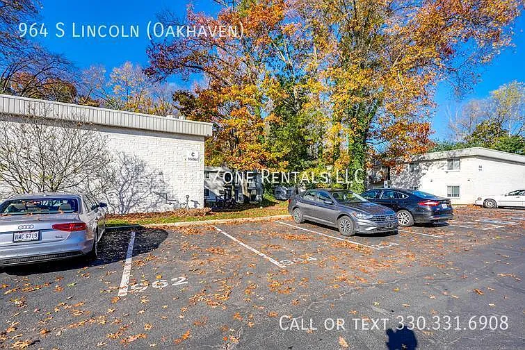 964 S Lincoln St — Photo 4