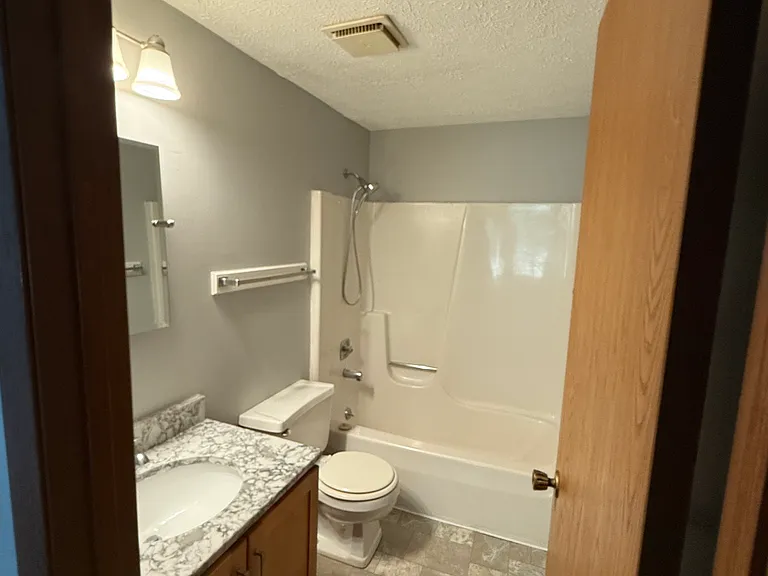 3932 W 13th St #2 — Photo 5