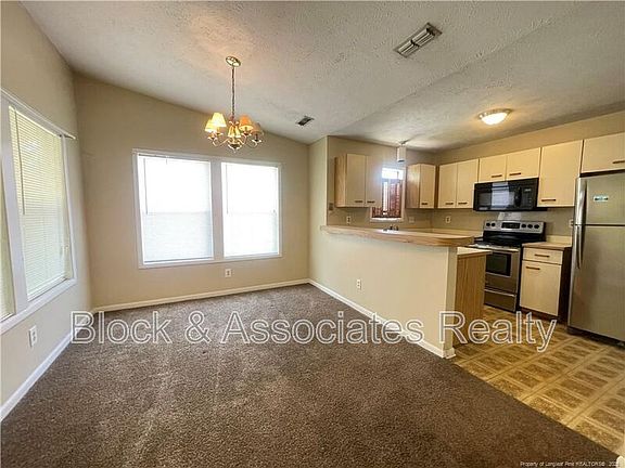 4th image of 1000 Wood Creek Dr APT 9