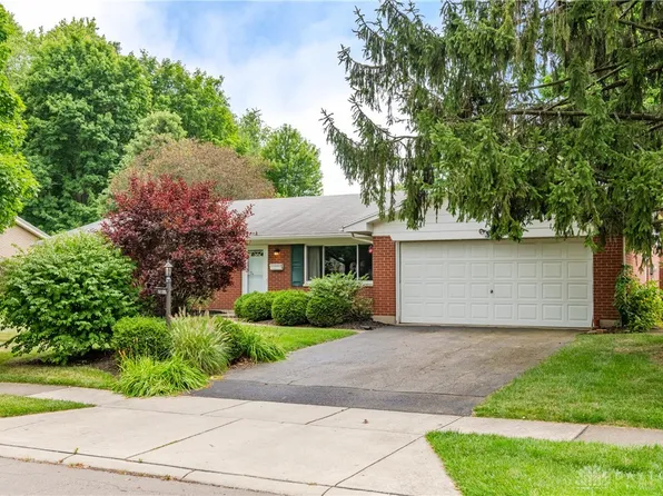 5136 Sugar Maple Dr, Dayton, OH 45440