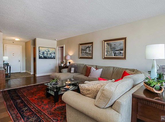4th image of 1530 Palisade Ave APT 6E
