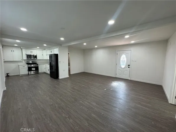 435 S 1st Ave, Barstow, CA 92311