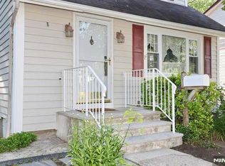 49 S Franklin Ave, Bergenfield, NJ 07621