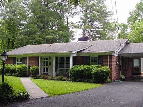 1st image of 420 Pinecrest Dr