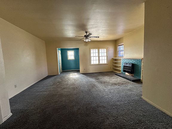 4th image of 324 W Plum St