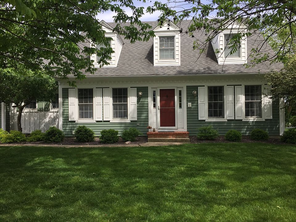Mature trees and landscaping