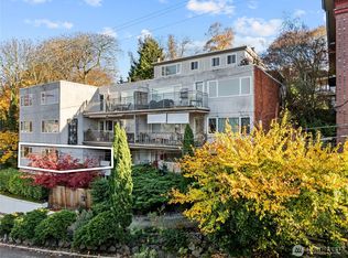 634 13th Ave E APT 17, Seattle, WA 98102