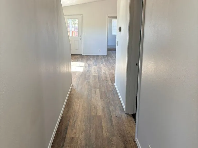 16697 Shaw Pine Ct — Photo 2