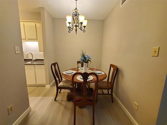 3rd image of 10051 Westpark Dr APT 203