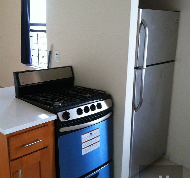 1st image of 146 17th St APT 4C