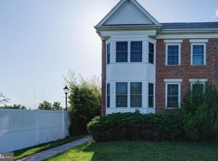 1113 Lake Dr, Robbinsville, NJ 08691