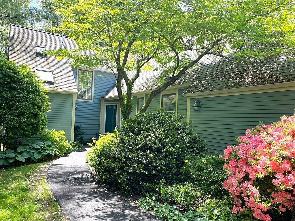 100 Pond St APT 14, Cohasset, MA 02025 Zillow