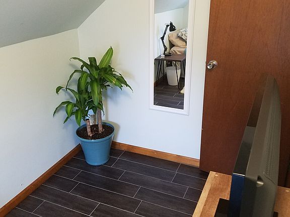 Small Bedroom