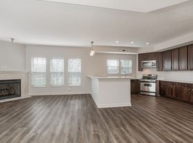 805 Proprietors Rd, Worthington, OH