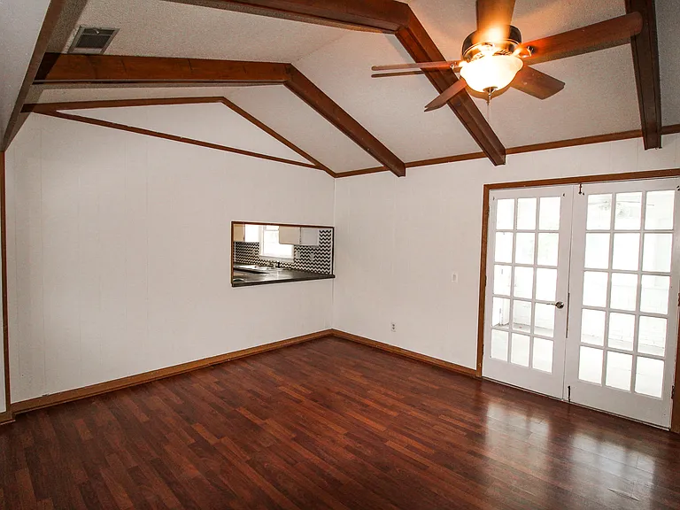 116 Greenbriar Trl — Photo 6