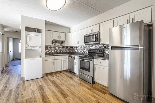 Floor plan 2 Bed | Balcony + Washer/Dryer