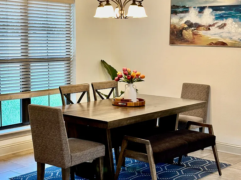 Breakfast Nook
