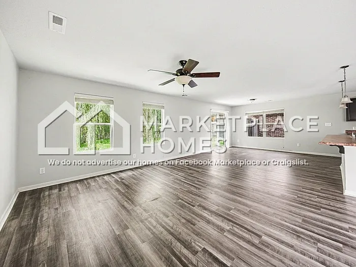 201 Sedgewick Dr — Photo 3