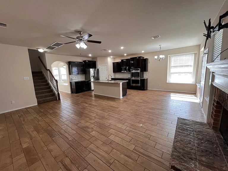 2520 Dante Ct — Photo 7