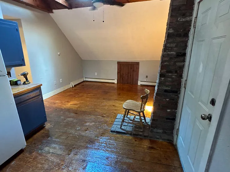 105 Main St #6 — Photo 5