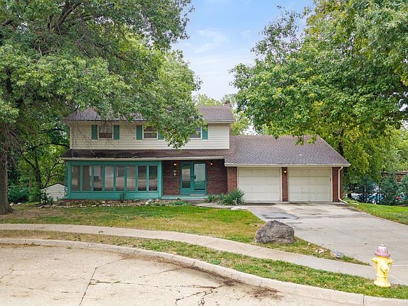 5th image of 11424 Farnam Cir