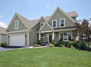 218 Alden Dr, Sycamore, IL 60178