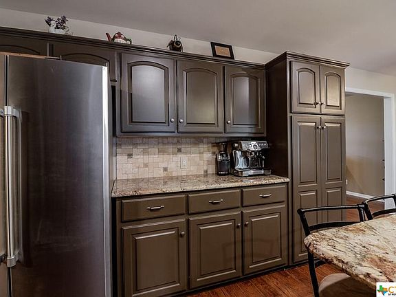 2nd image of 463 Park Ln