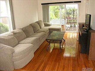 2nd image of 805 Bryant Ave