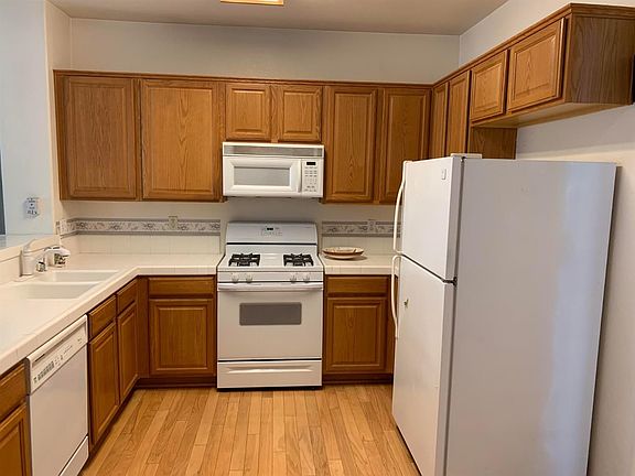 5th image of 2359 Stone River Ct
