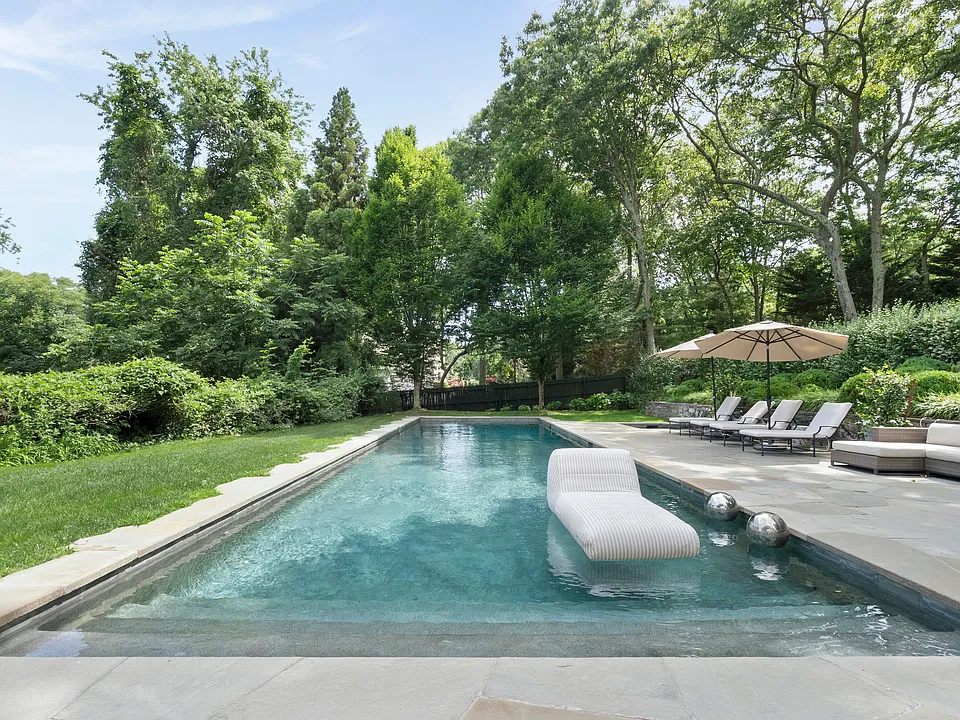 429 Head Of Pond Rd