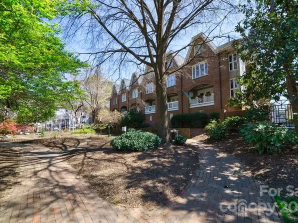 367 W 7th St, Charlotte, NC 28202