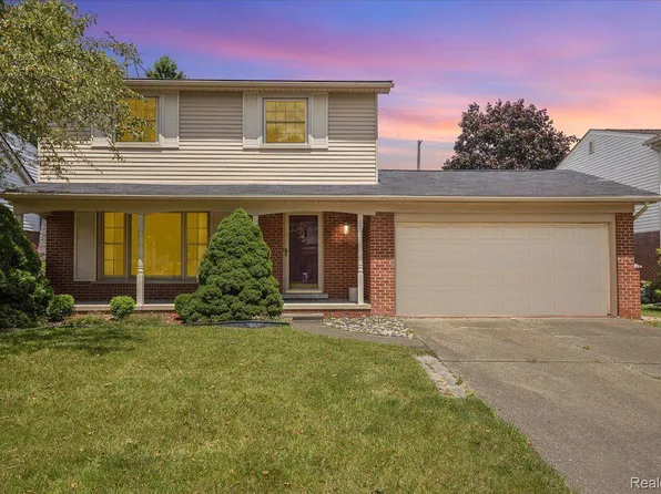 1962 Ardmore St, Trenton, MI 48183