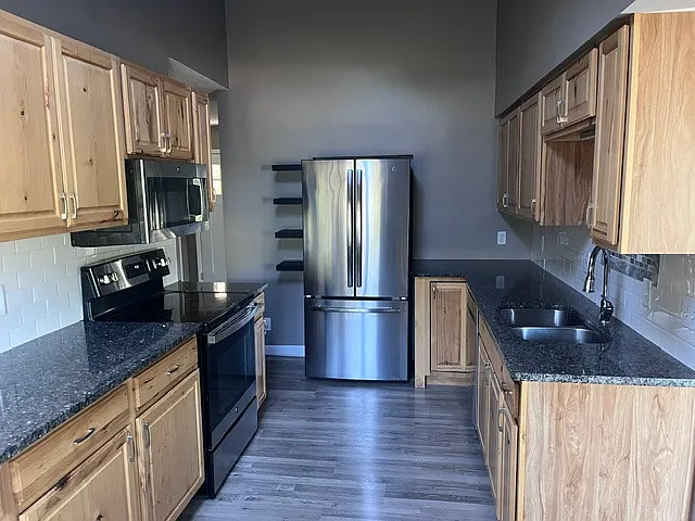 3BR 2BA House in Excelsior with Attached Garage — Photo 4