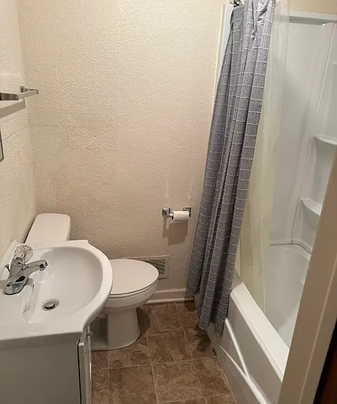 315 Meadow St #2 — Photo 6
