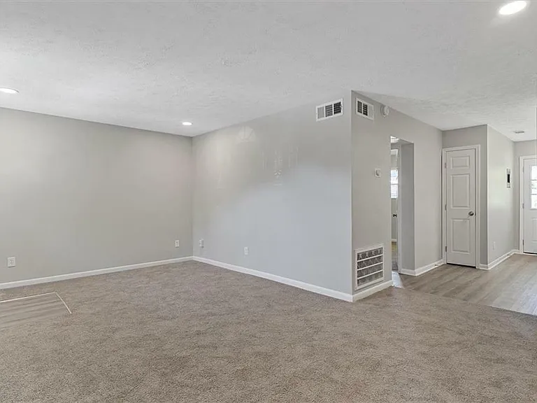 1543 Hardin Ave #1 — Photo 12