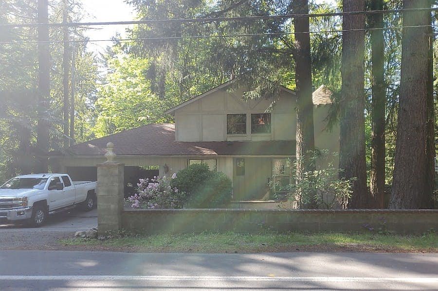 1st image of 15616 SE Newport Way