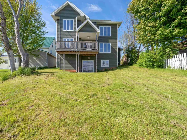 275 High St, Pictou, NS B0K 1H0